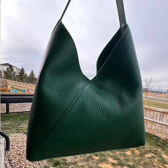 Portland Leather Green Bacalar Naomi Almost Perfect Oversized Leather Bag - Picture 3 of 16